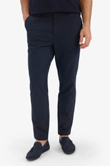 Taylored regular fit trousers with short legs.