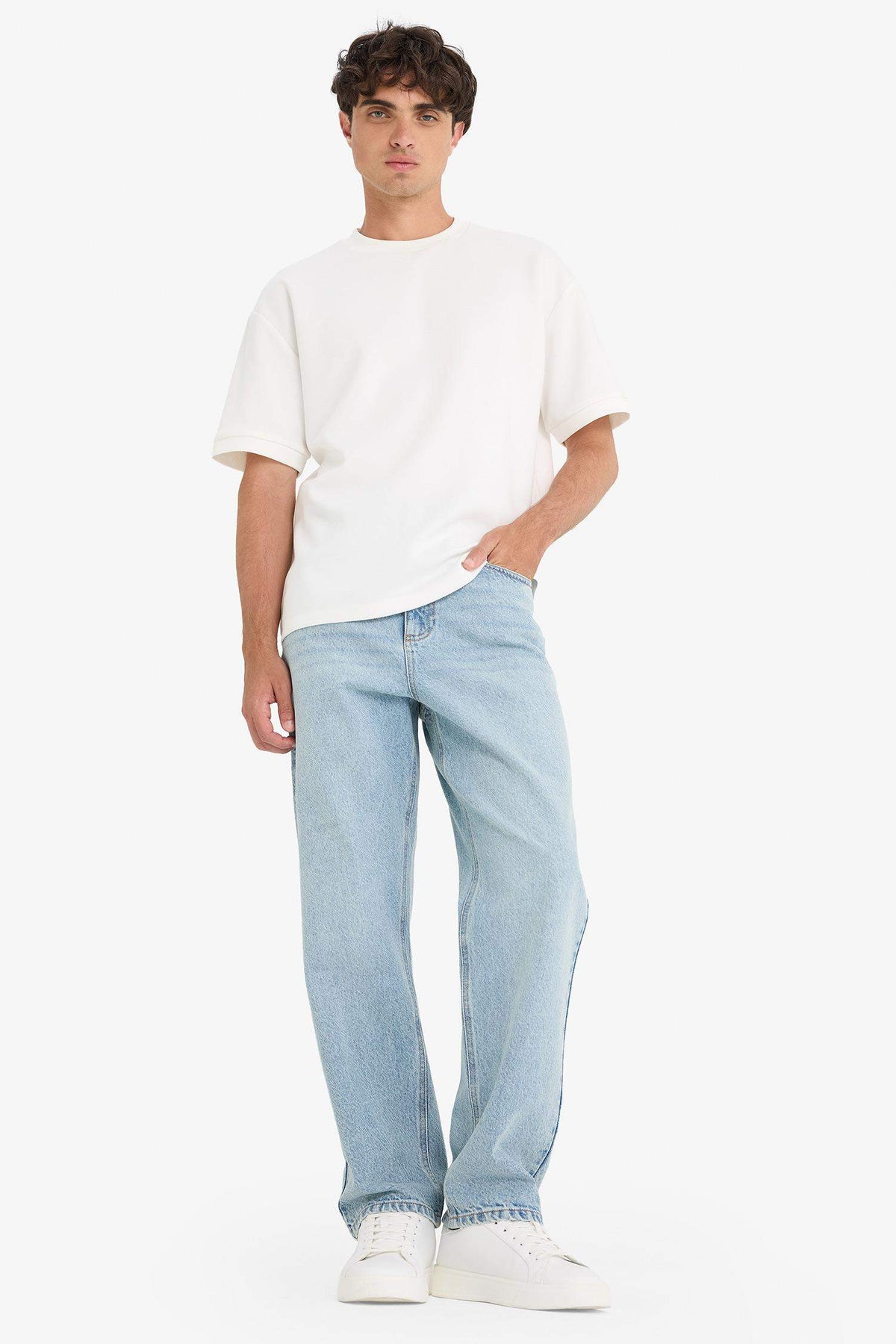 Baggy Fit Straight Leg Jeans