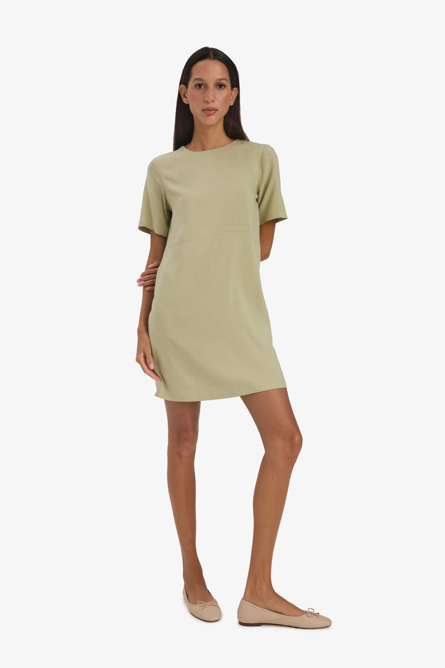 Crew Neck Basic Short Sleeve Mini Dress