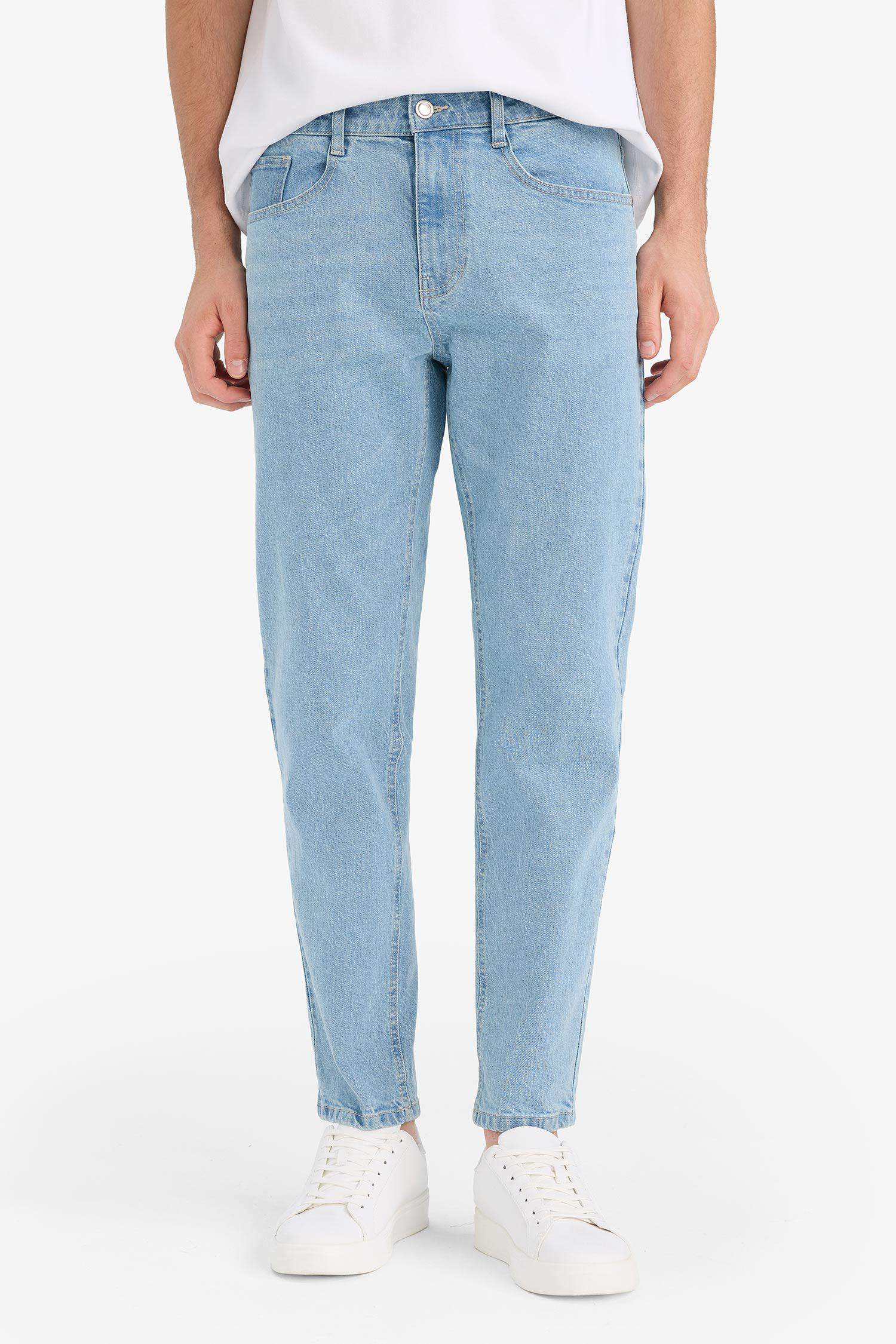 Slim Tapered Straight Leg Jeans