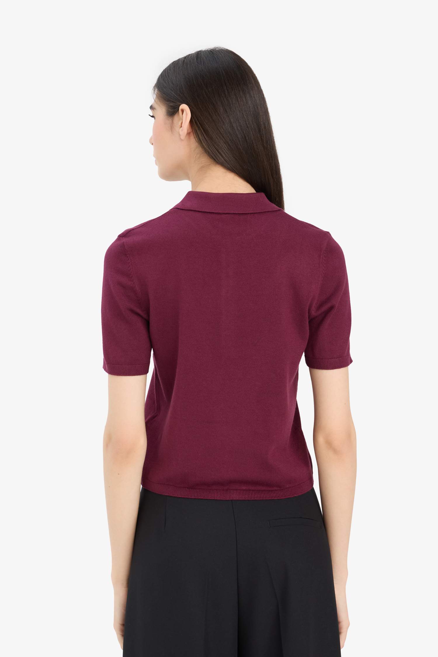 Fitted knit sweater with a polo collar