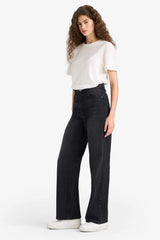 90's Straight Fit Wide Leg High Waist Long Jeans