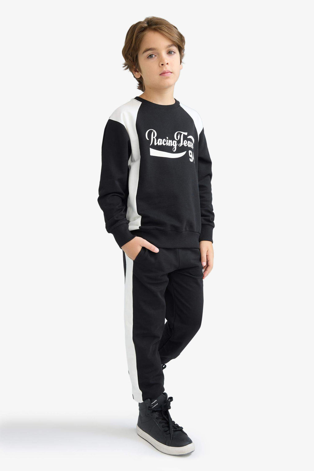 boys Elastic Waist Printed Jogger Sweatpants