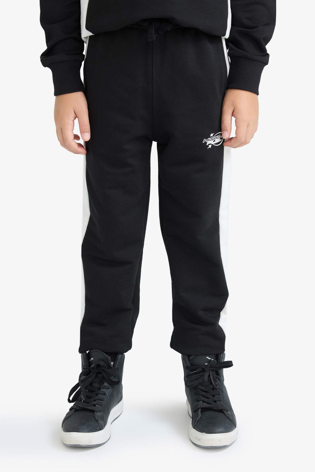 boys Elastic Waist Printed Jogger Sweatpants