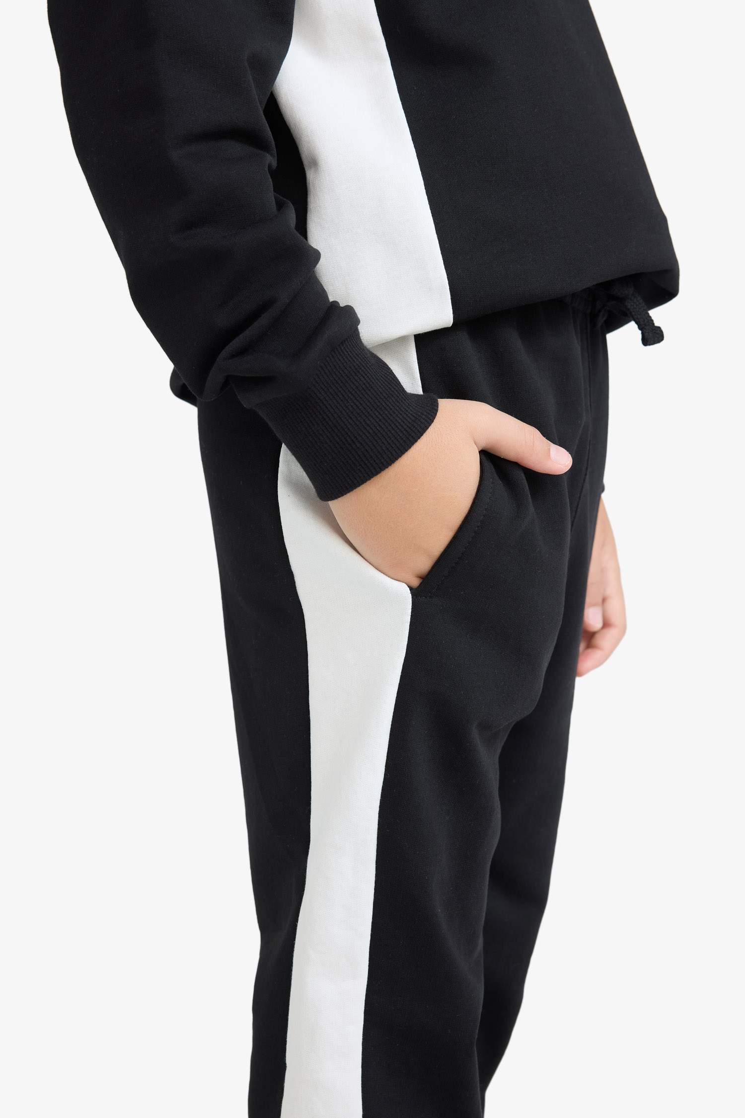 boys Elastic Waist Printed Jogger Sweatpants