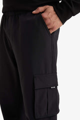 Standard Fit Cargo Pocket Standard Leg Woven Athletic Jogger