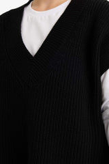 Girl's Oversize Wide Pattern V-Neck Knitted Sweater