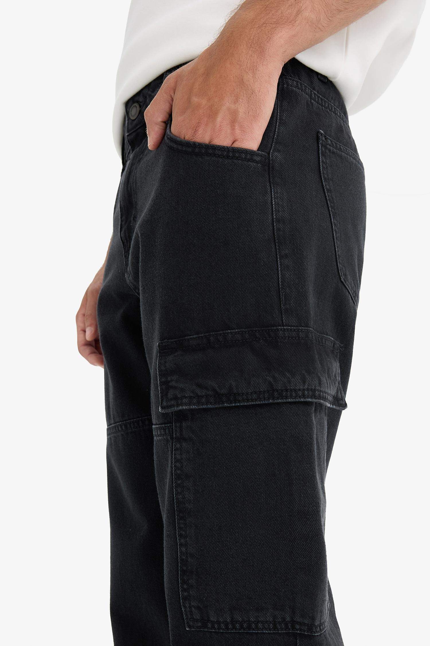 100% Cotton Relax Fit Wide Leg Cargo Jeans with Pockets