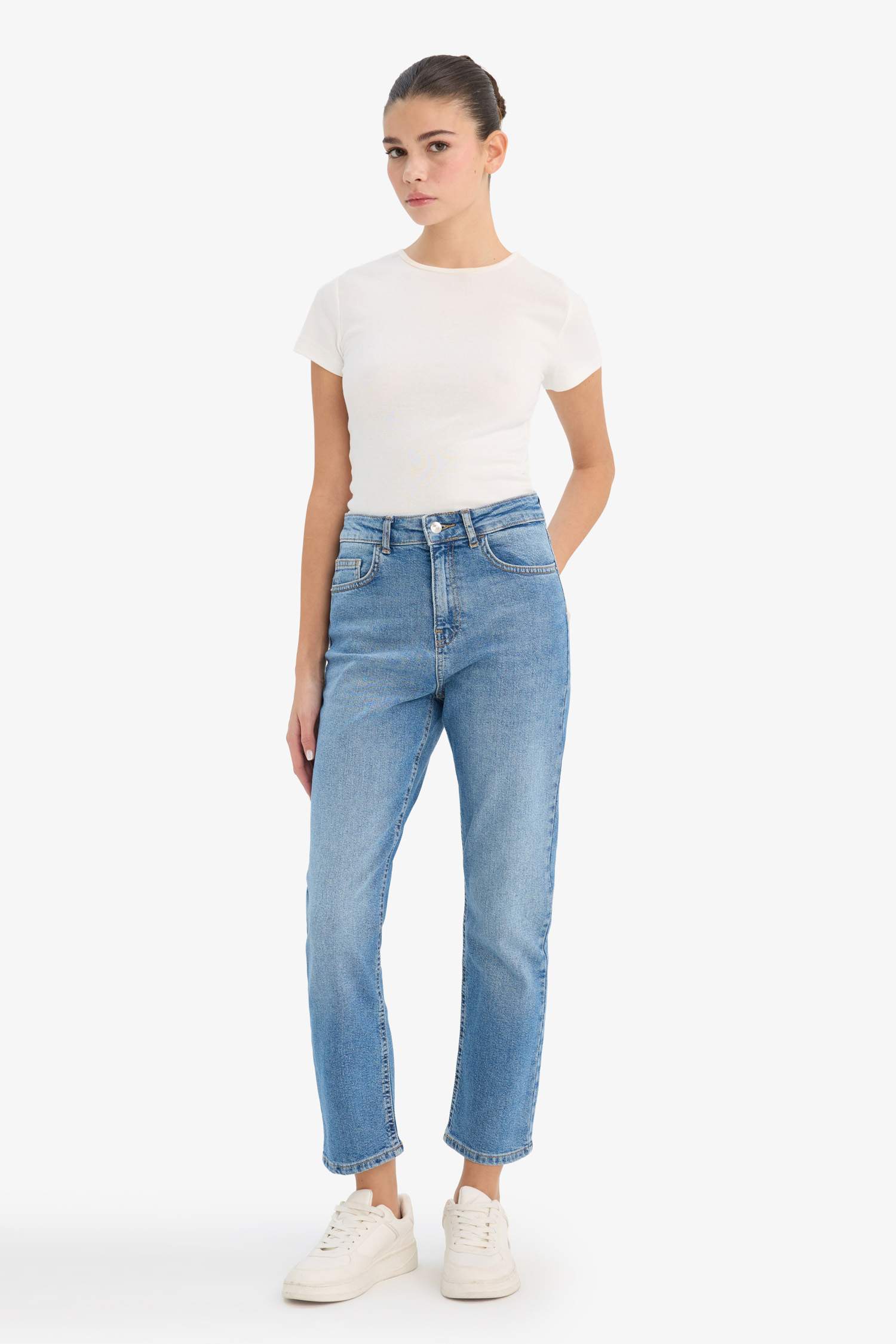 Mary Vintage Straight Fit High Waist Ankle Length Washed Jean Trousers