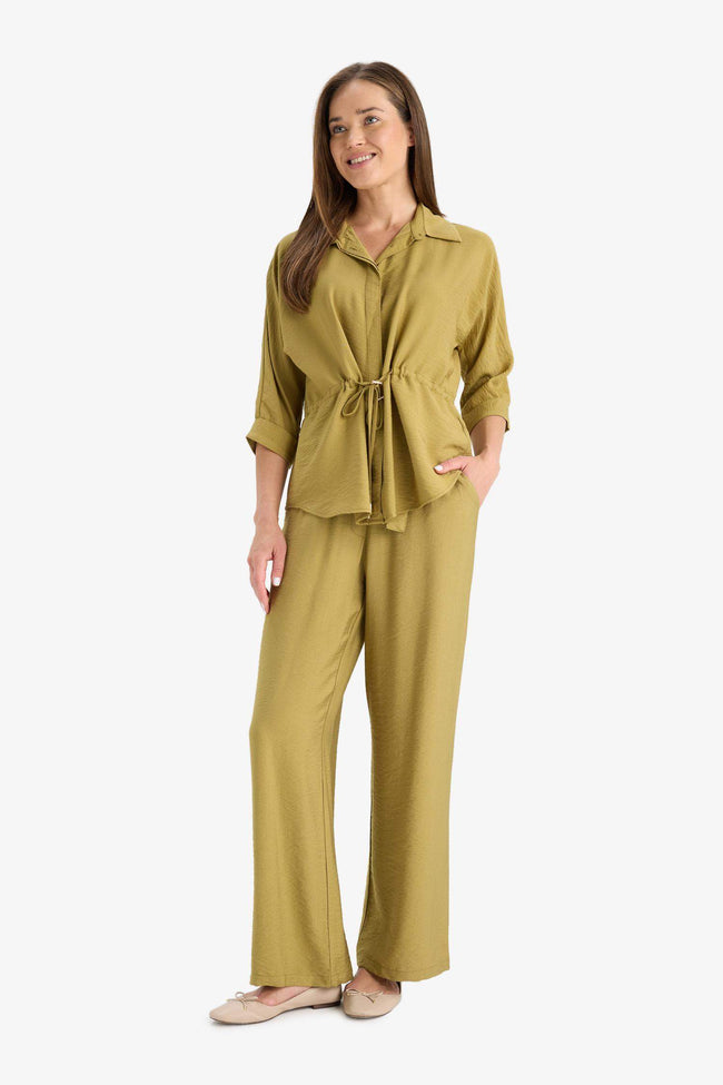 Straight Wide Pocket Detailed Wide Leg Trousers Hover Image