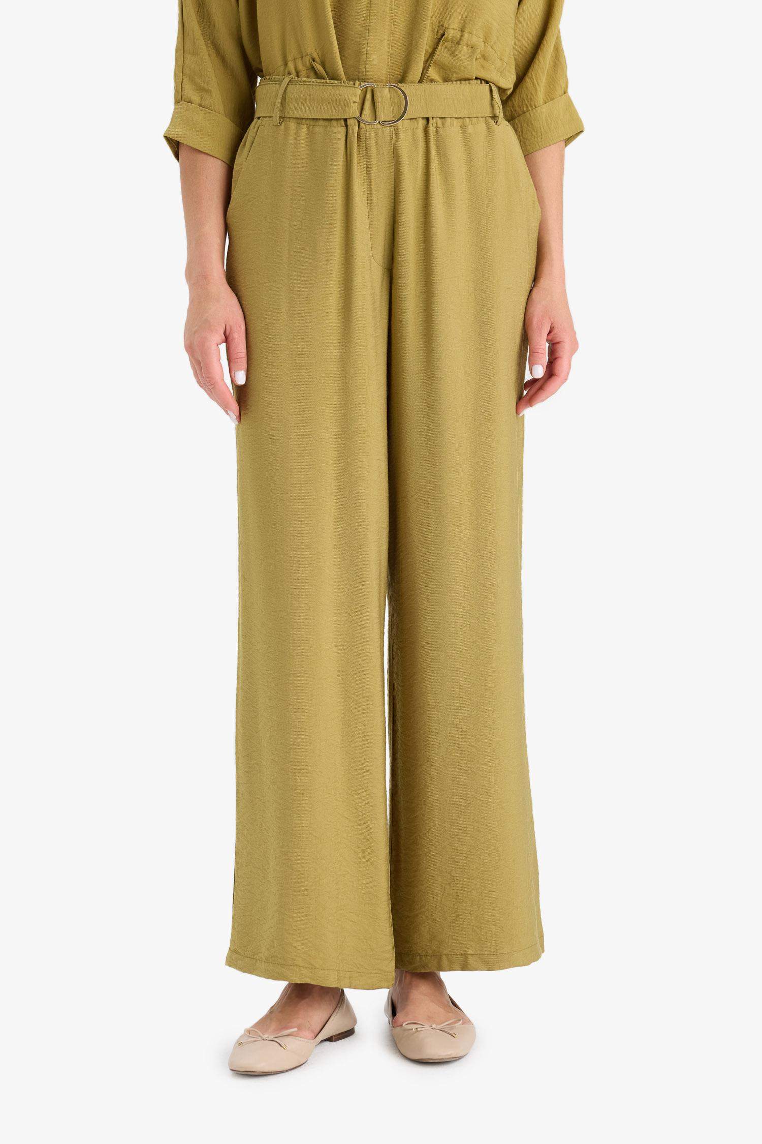 Straight Wide Pocket Detailed Wide Leg Trousers