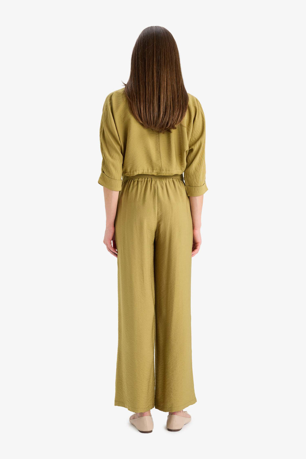 Straight Wide Pocket Detailed Wide Leg Trousers