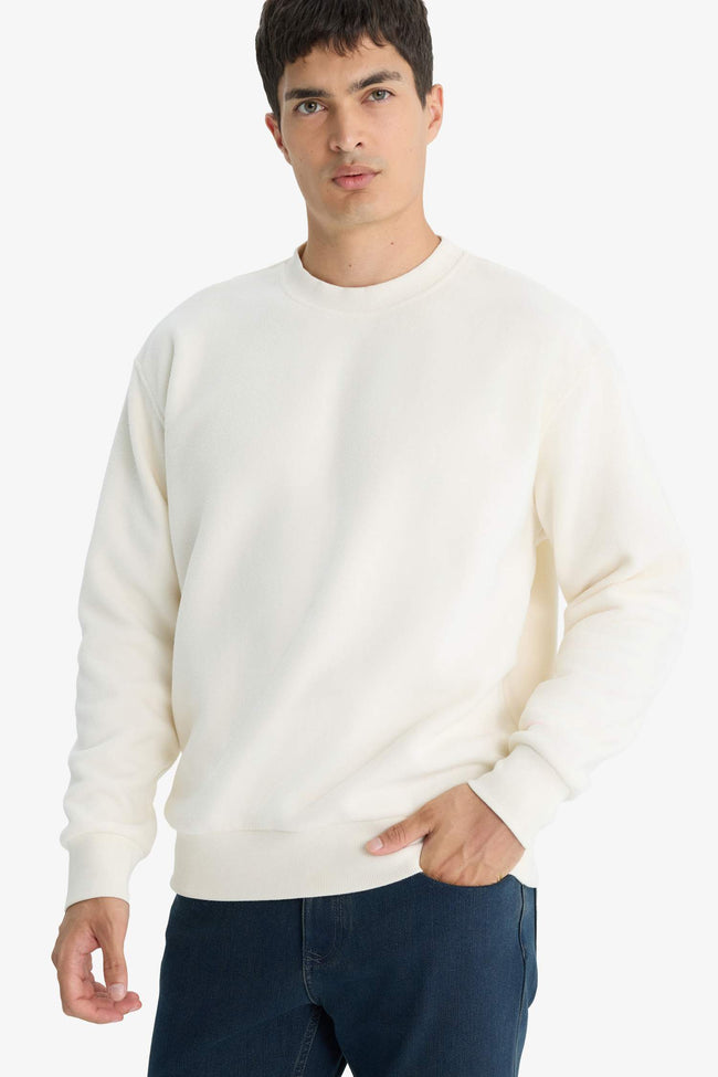 Relax Fit Crew Neck Fleece Sweatshirt Hover Image
