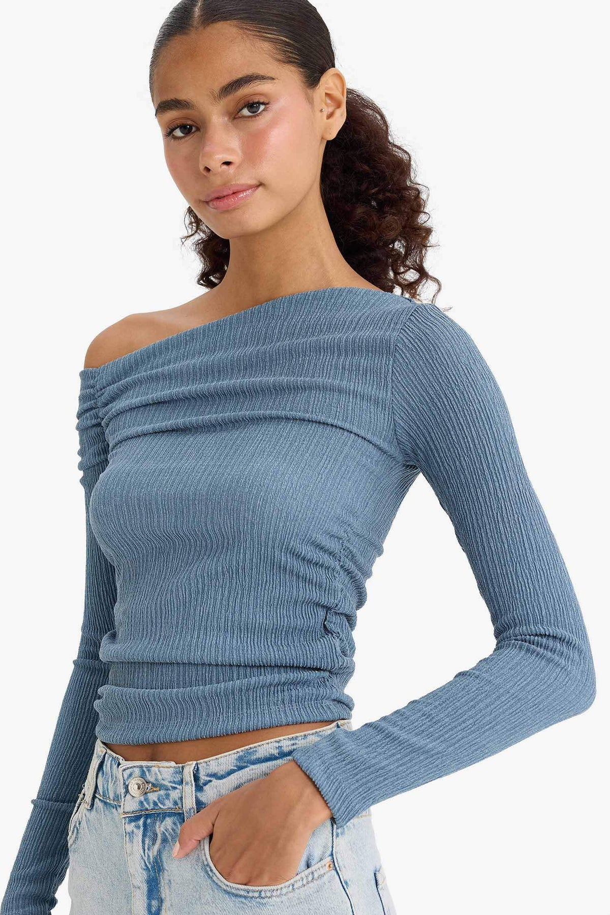 Slim Fit One Shoulder Crepe T-Shirt