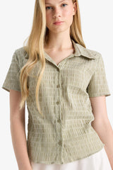 Cool Fitted Textured Short Sleeve Shirt
