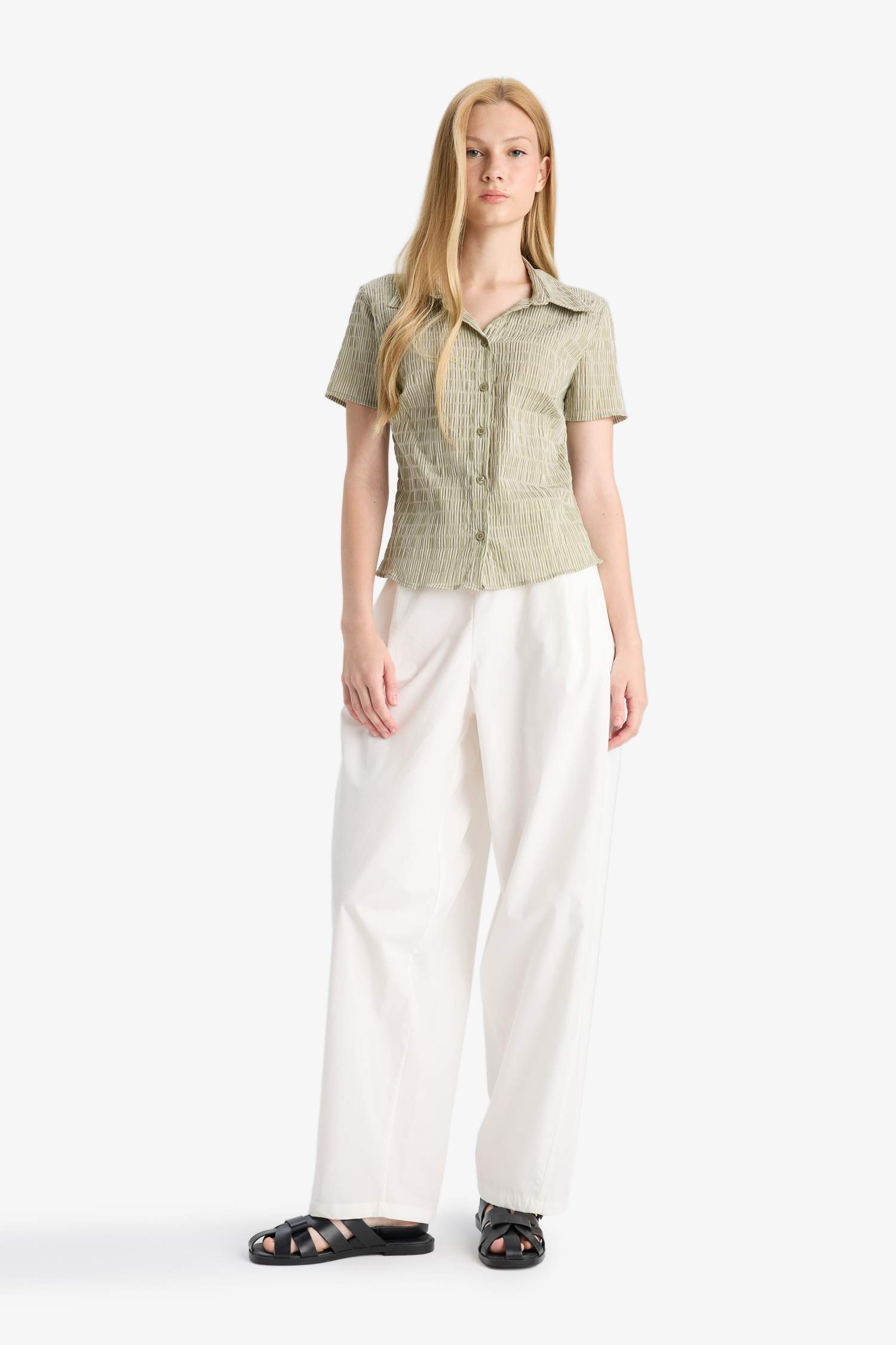 Cool Fitted Textured Short Sleeve Shirt