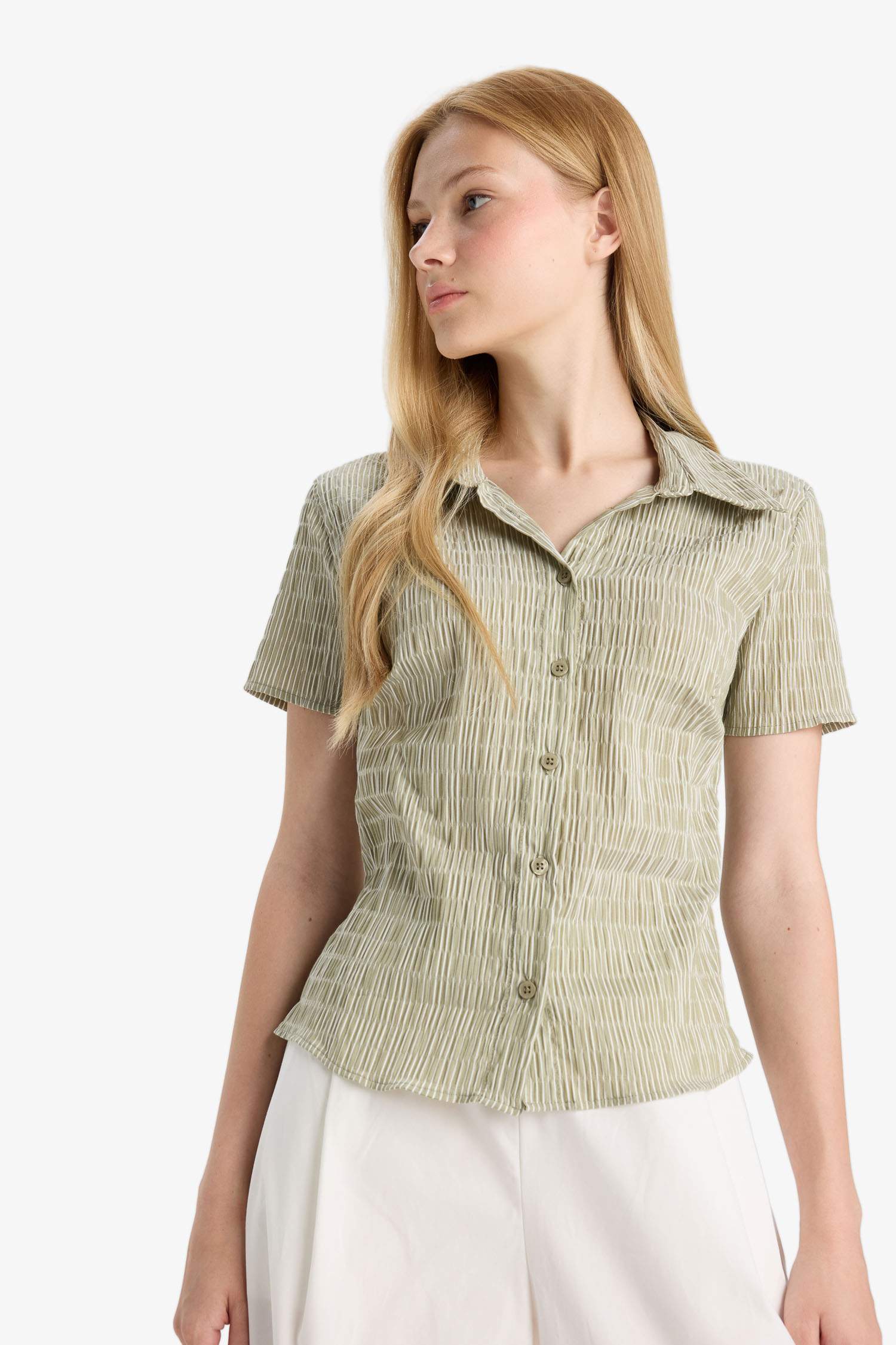 Cool Fitted Textured Short Sleeve Shirt