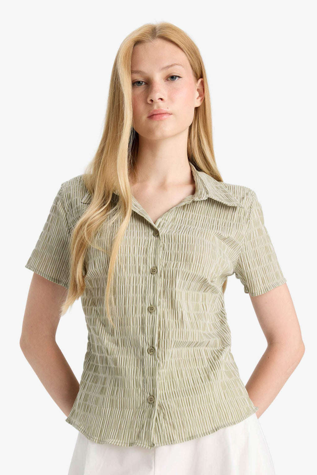 Cool Fitted Textured Short Sleeve Shirt