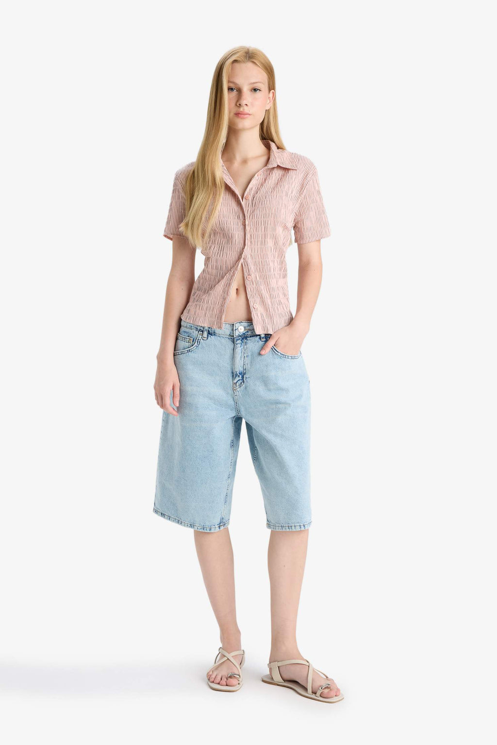 Cool Fitted Textured Short Sleeve Shirt