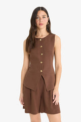 Fitted linen blend crew neck vest jacket