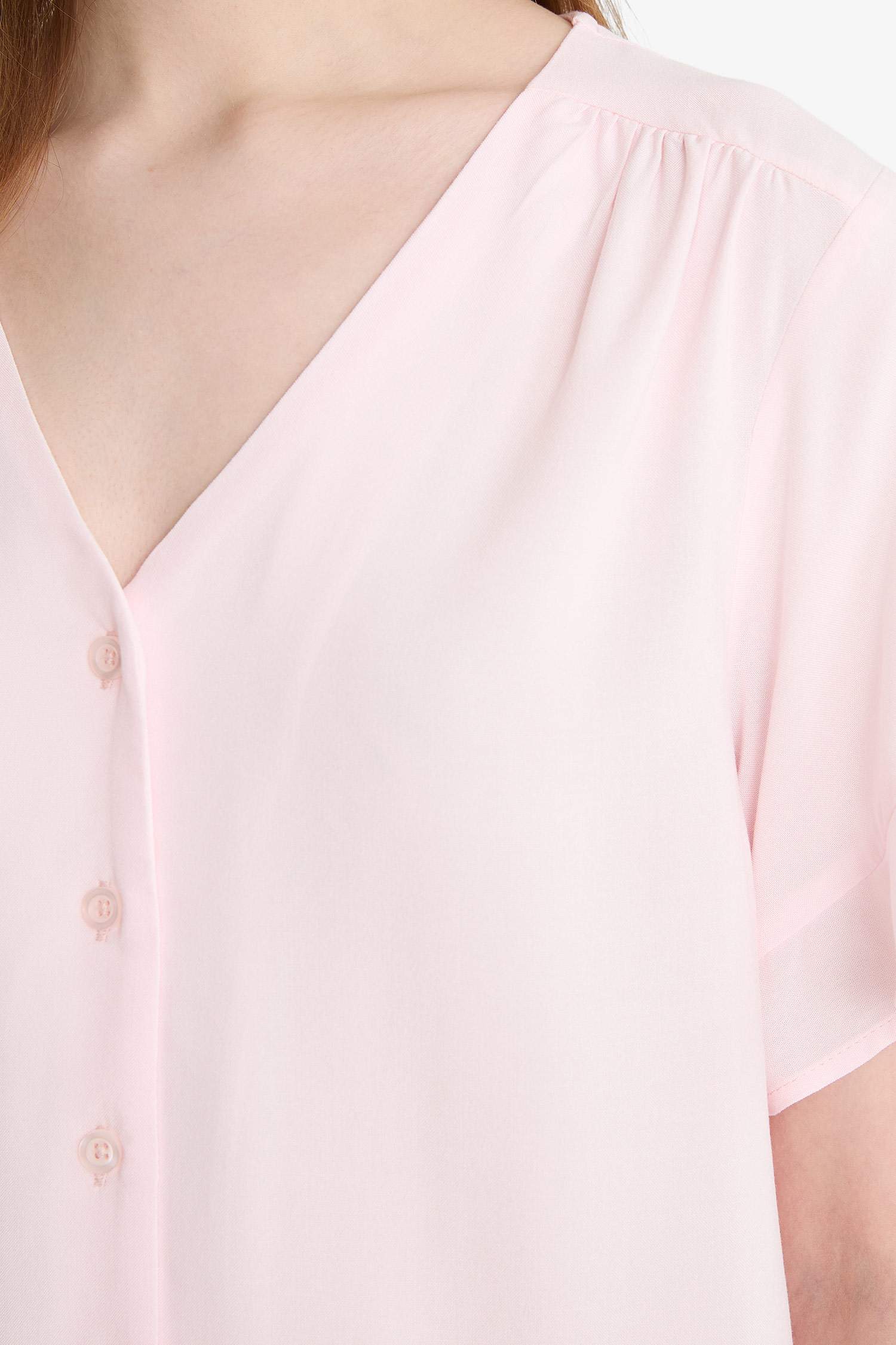 Regular Fit V-Neck Short Sleeve Shirt