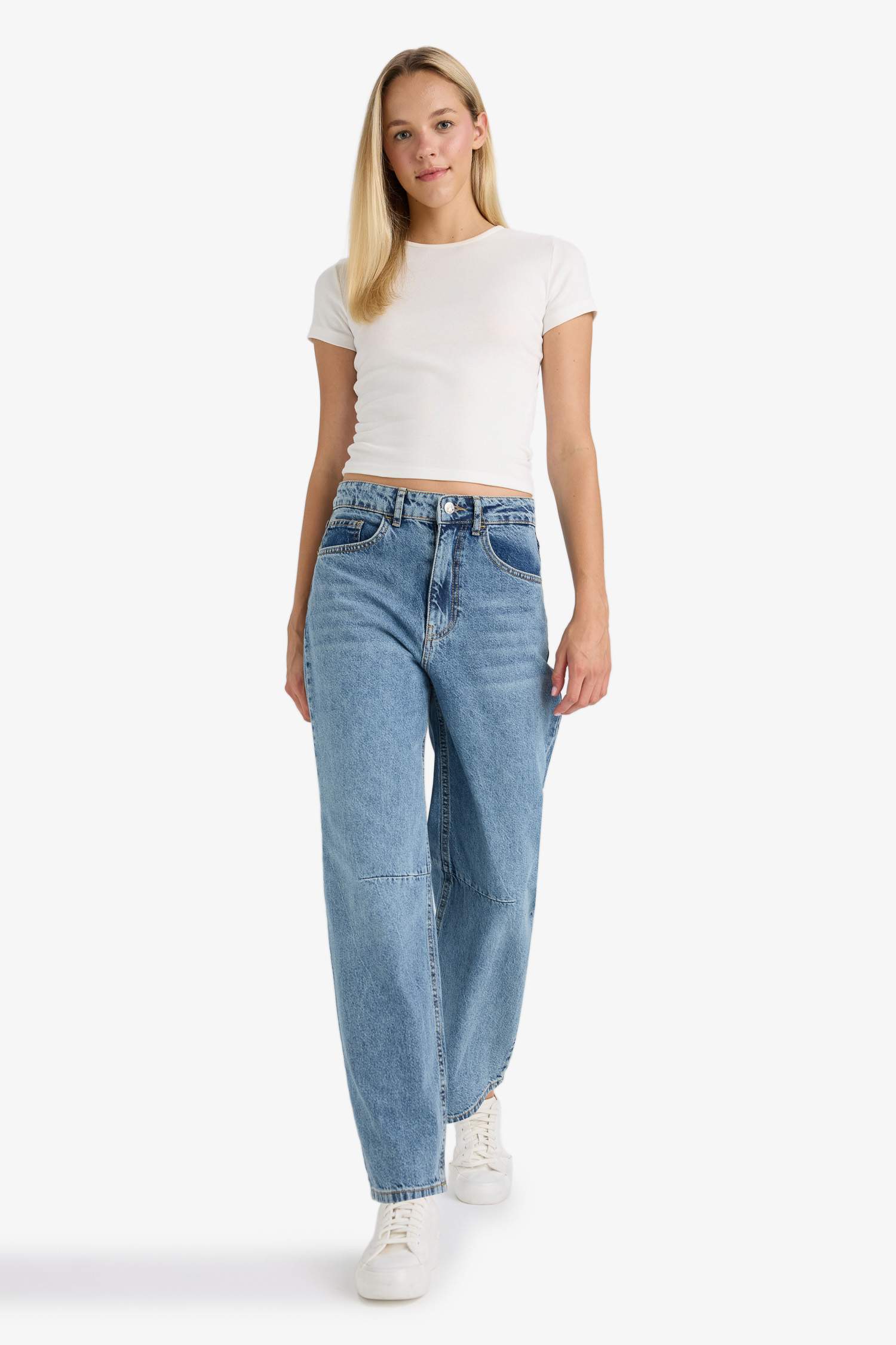 Barrel Fit Normal Waist Ankle Length Jean Washed Trousers