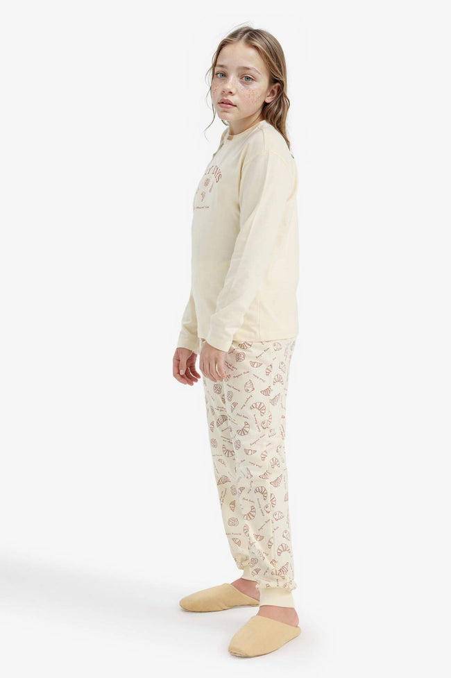 Girls Pajama Set Printed Long Sleeve Top and Patterned Long Bottom Main Image