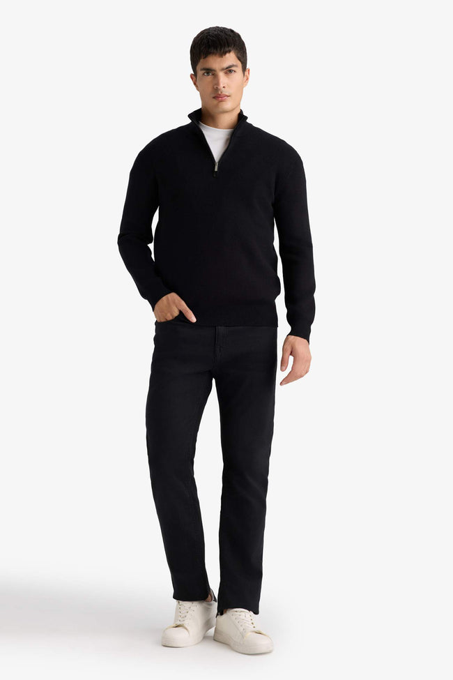 Standard Fit Zip-Up Turtle Neck Knitwear Pullover Main Image