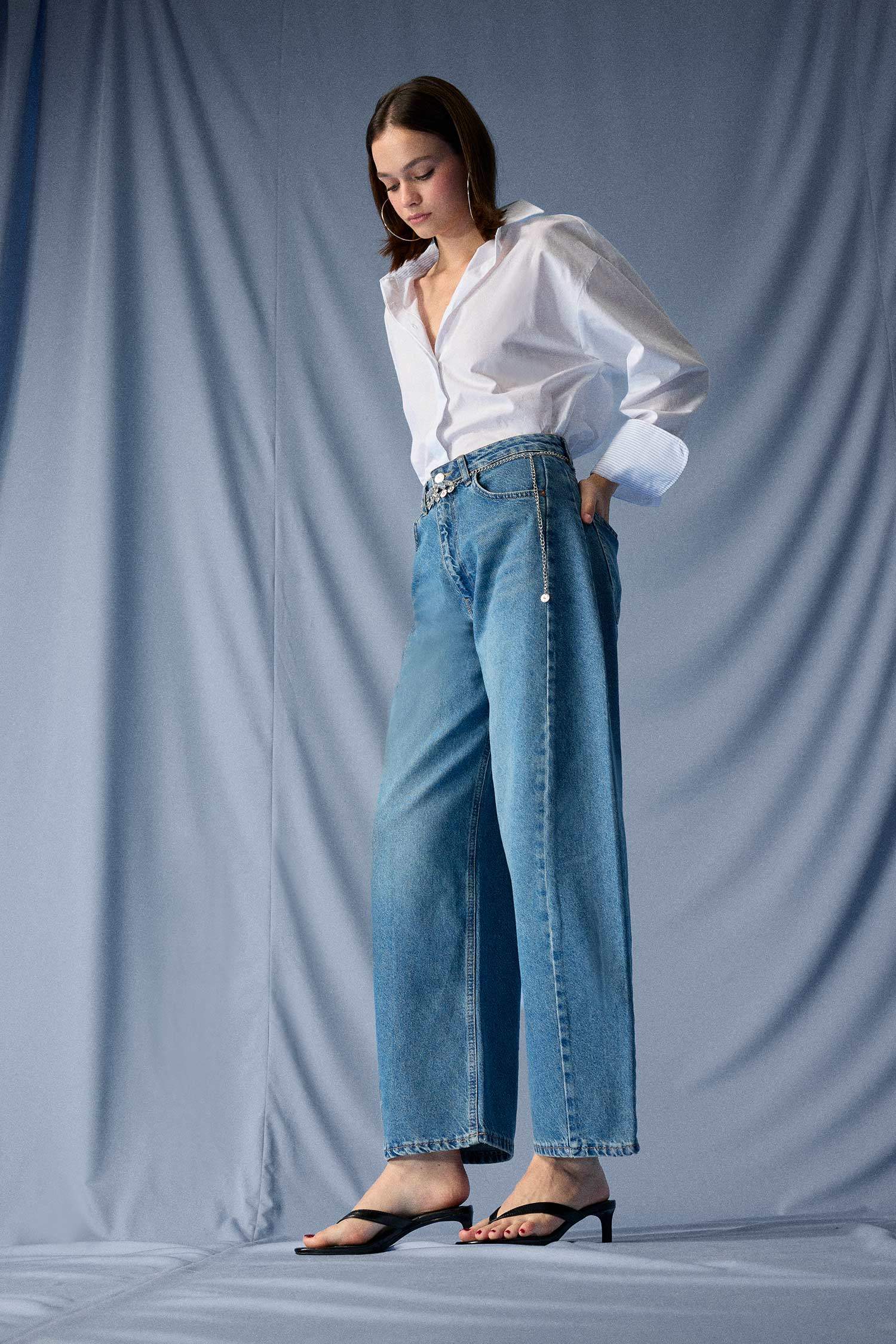 Barrel Fit High Waist Ankle Length Jean Washed Trousers