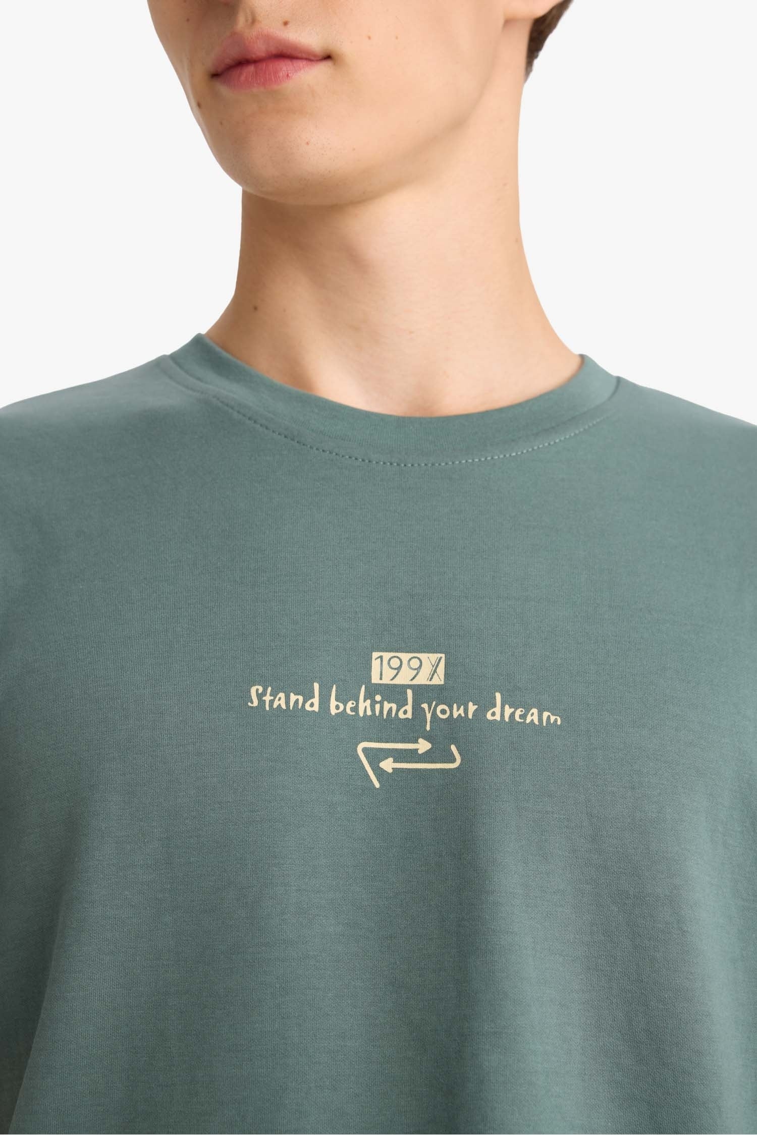 Boxy Fit Crew Neck Printed Short Sleeve T-Shirt