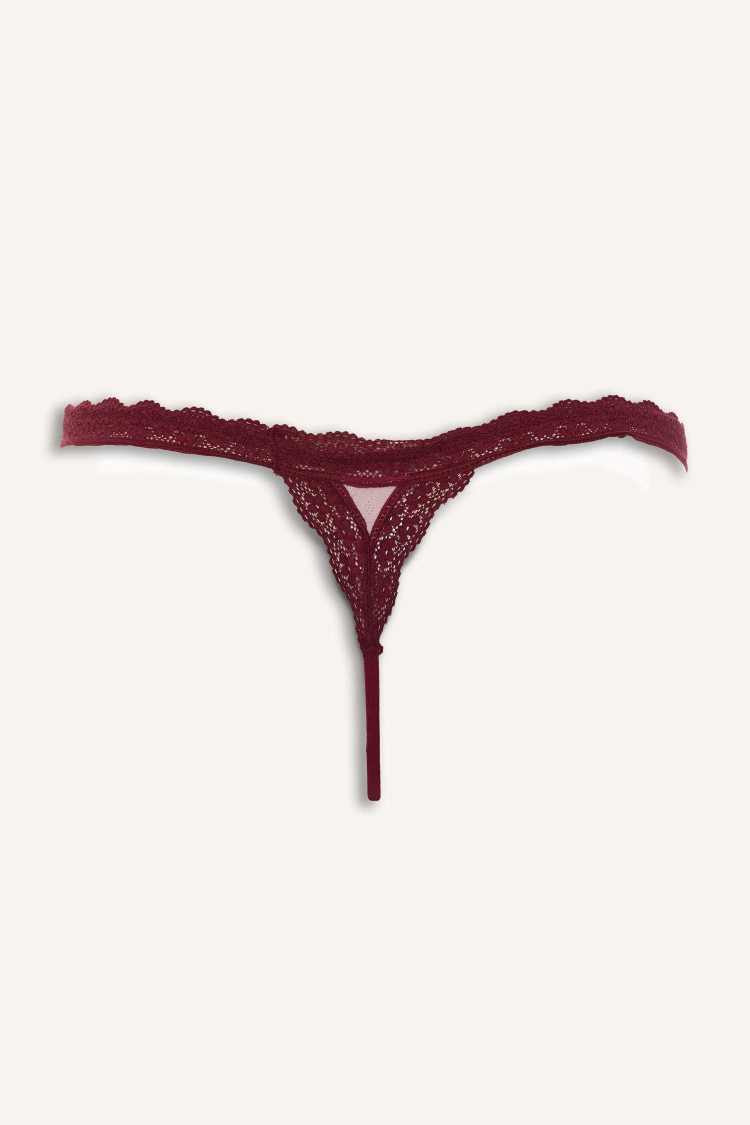 Set Of 2 With Lace Details