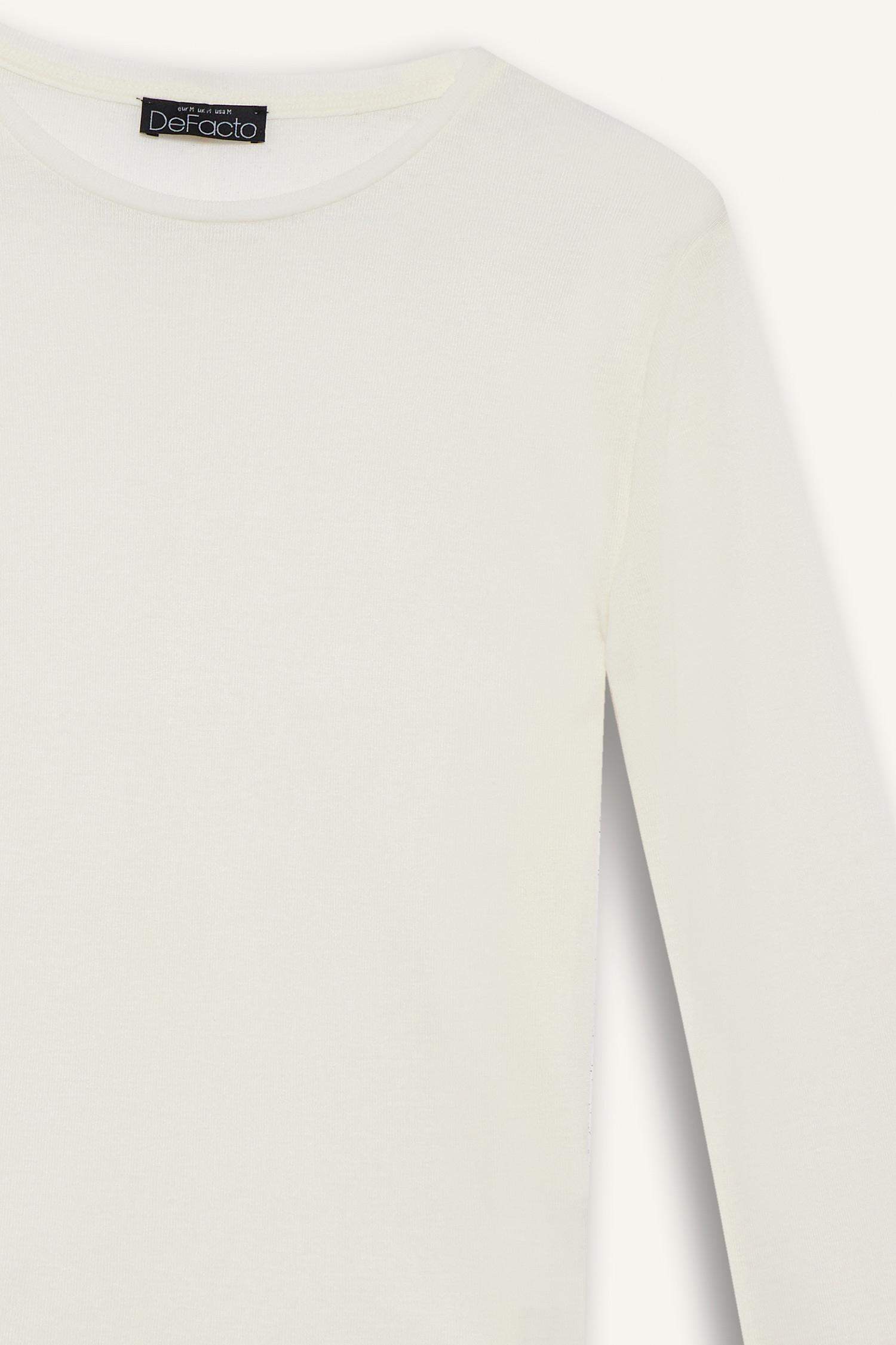 Slim Fit Crew Neck Long Sleeve T-Shirt