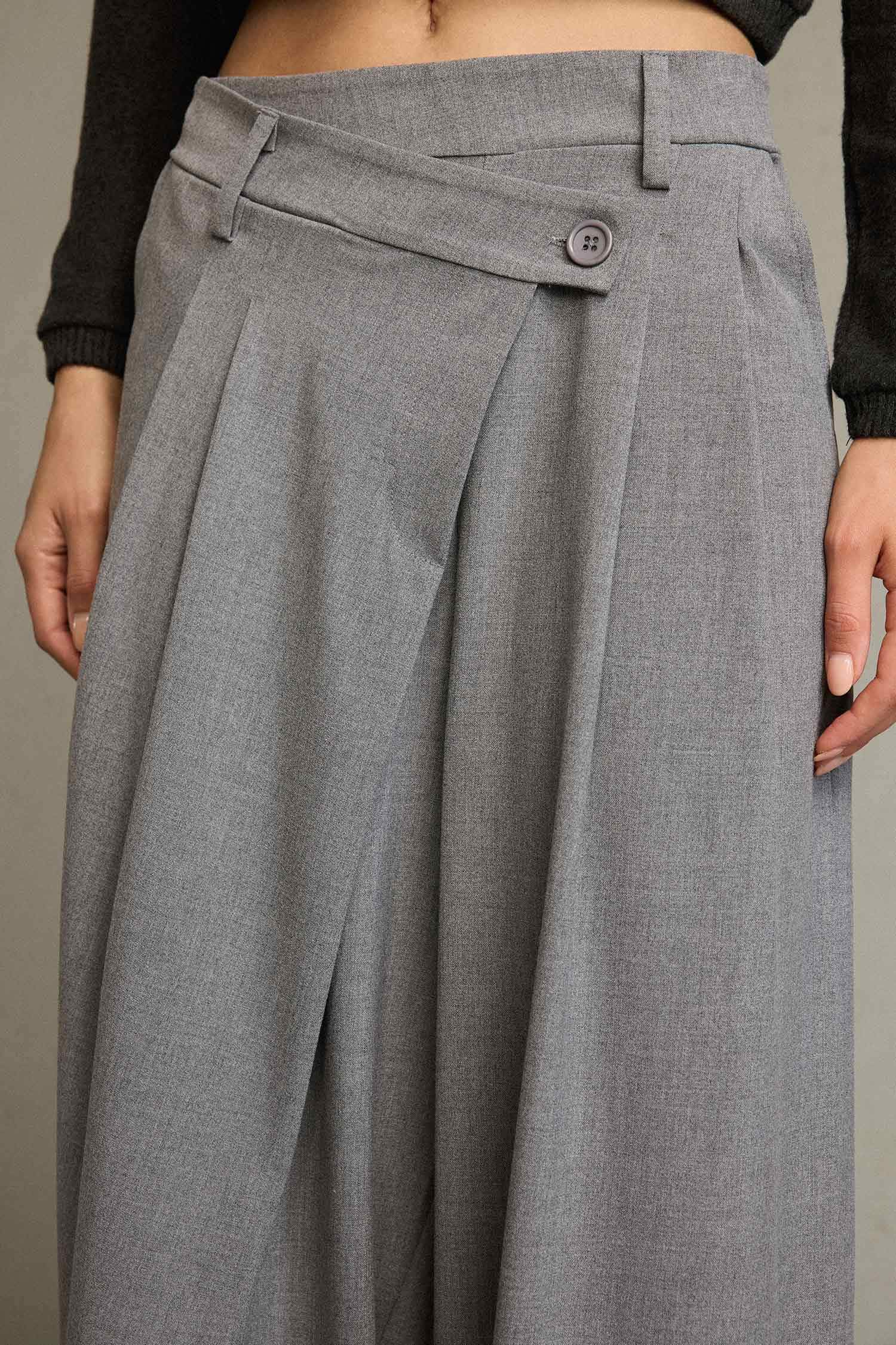 Baggy Fit Zippered Normal Waist Standard Length Trousers