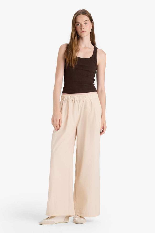 Wide Leg Double Pocket Normal Waist Standard Length Trousers Main Image