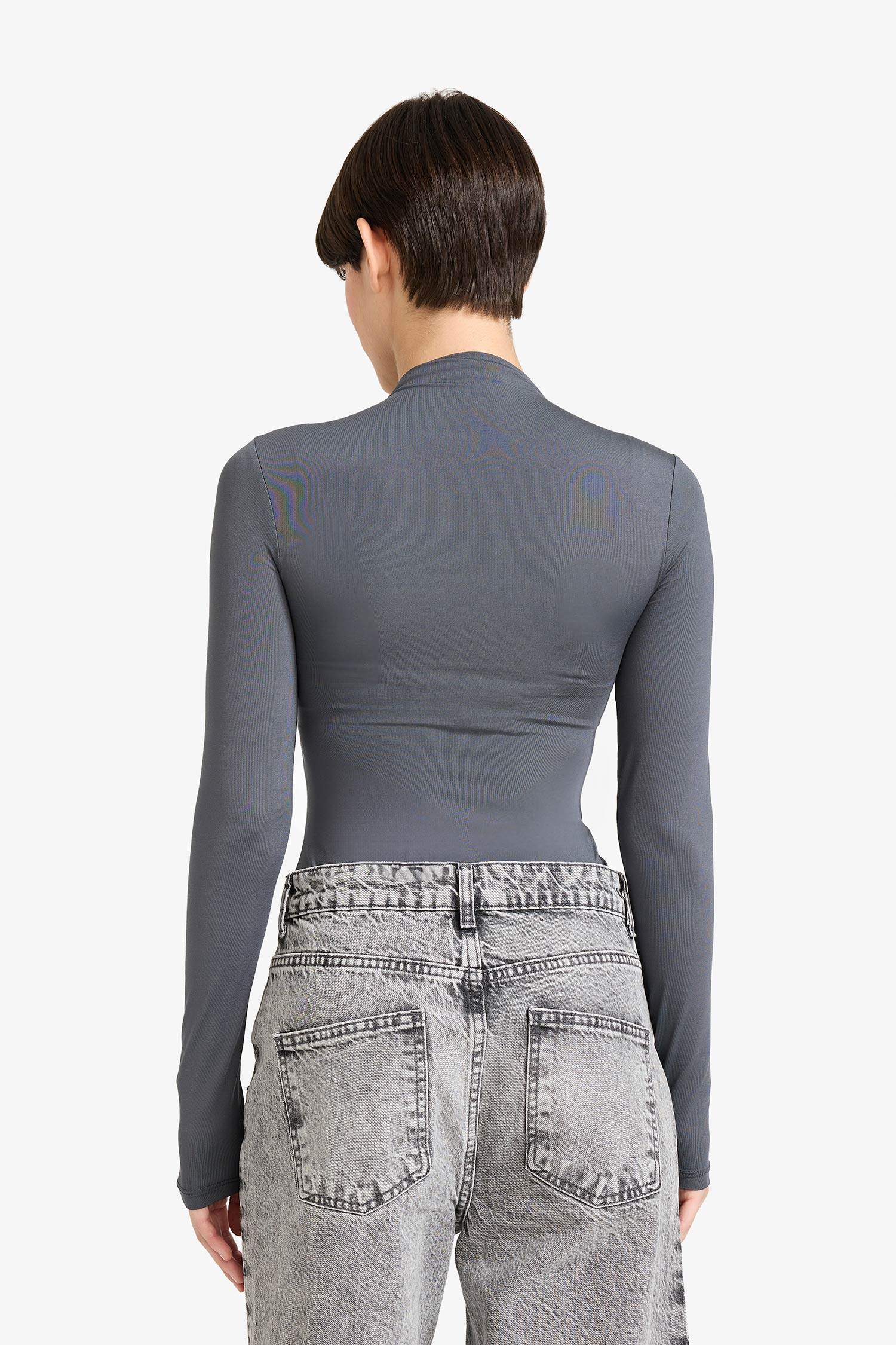 Half Turtleneck Long-Sleeved Snap Button Bodysuit