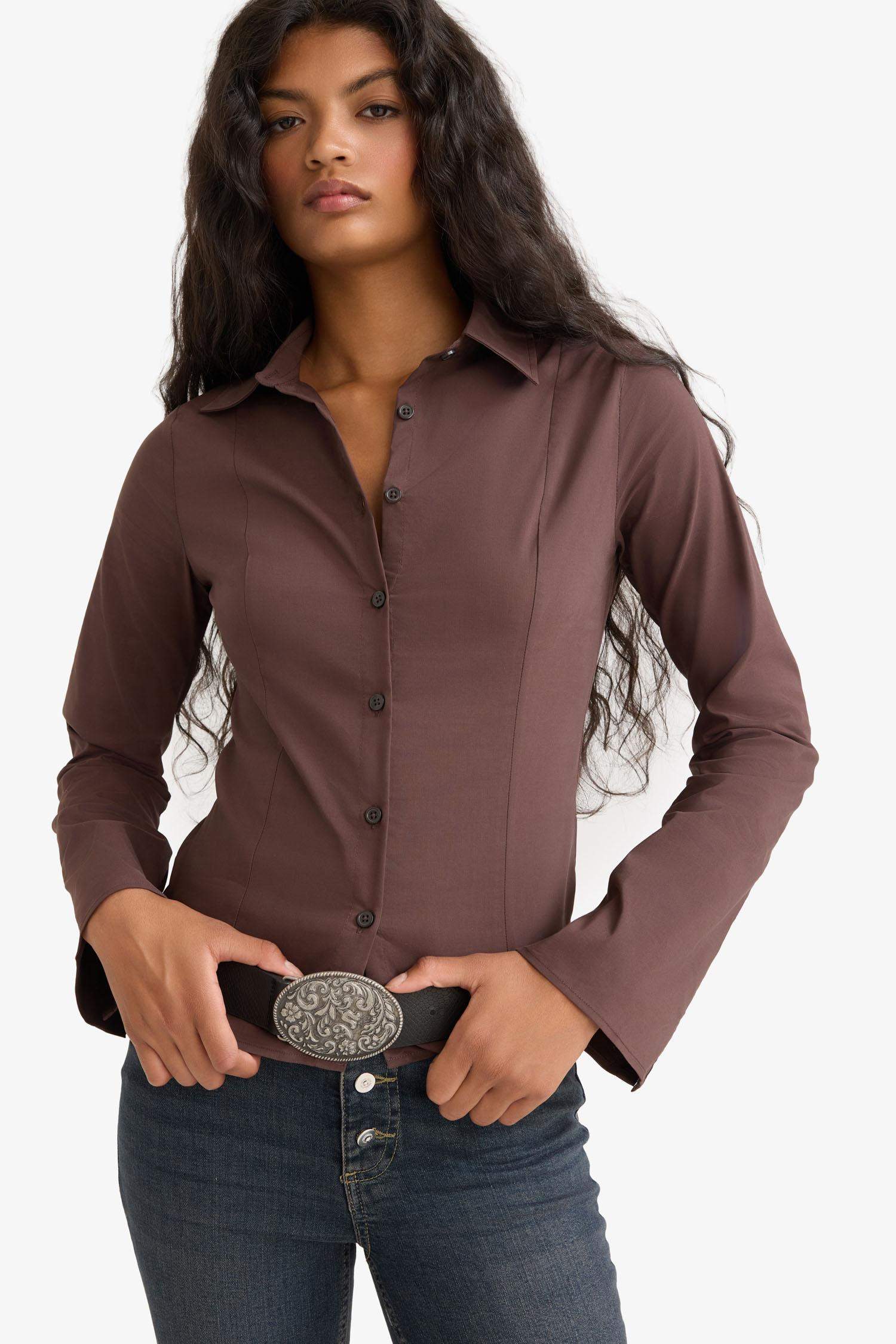 Fitted Poplin Long-Sleeve Shirt