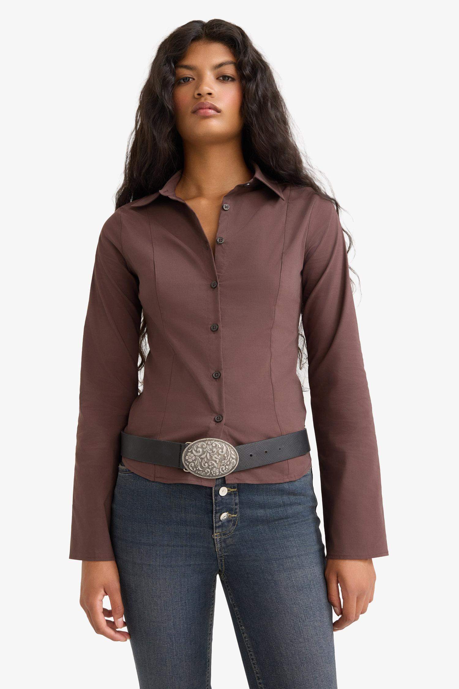 Fitted Poplin Long-Sleeve Shirt