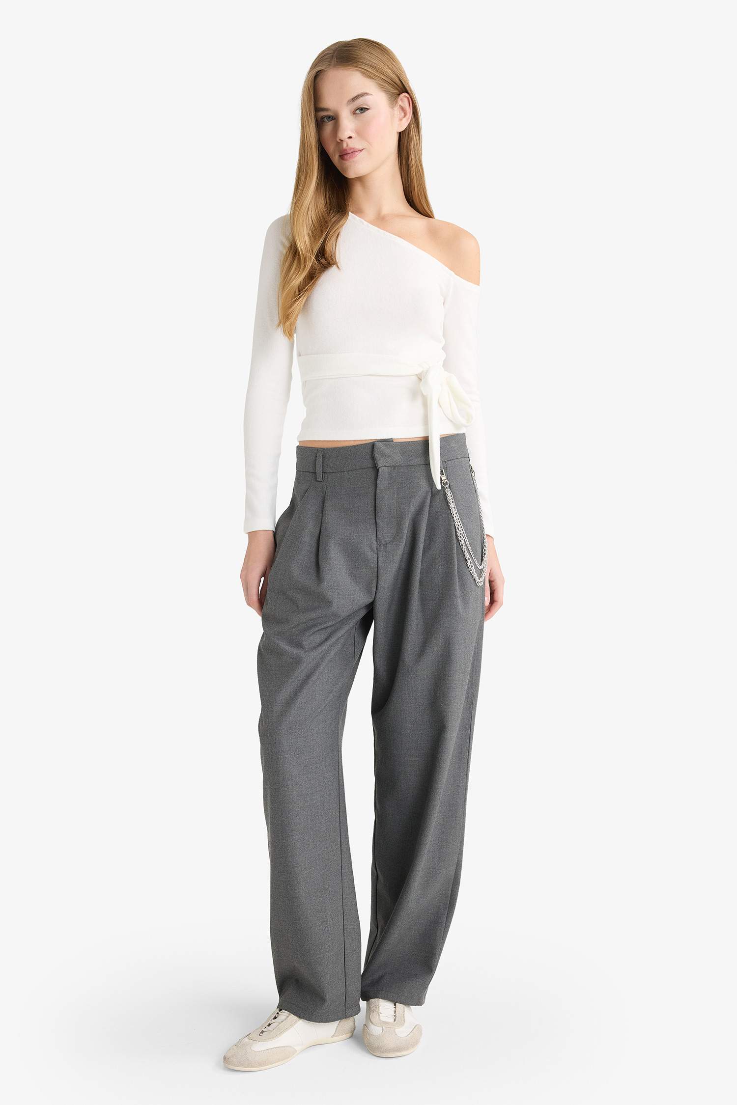 Baggy Fit Double Pocket Normal Waist Standard Length Trousers