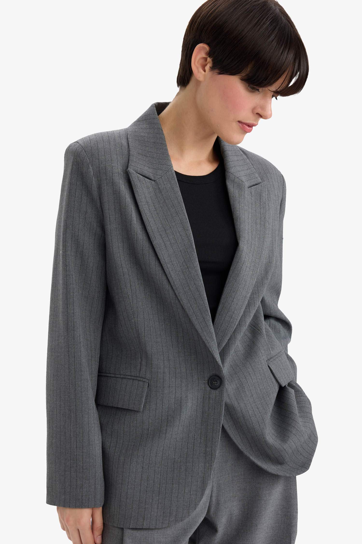 Regular Fit Buttoned Blazer Jacket