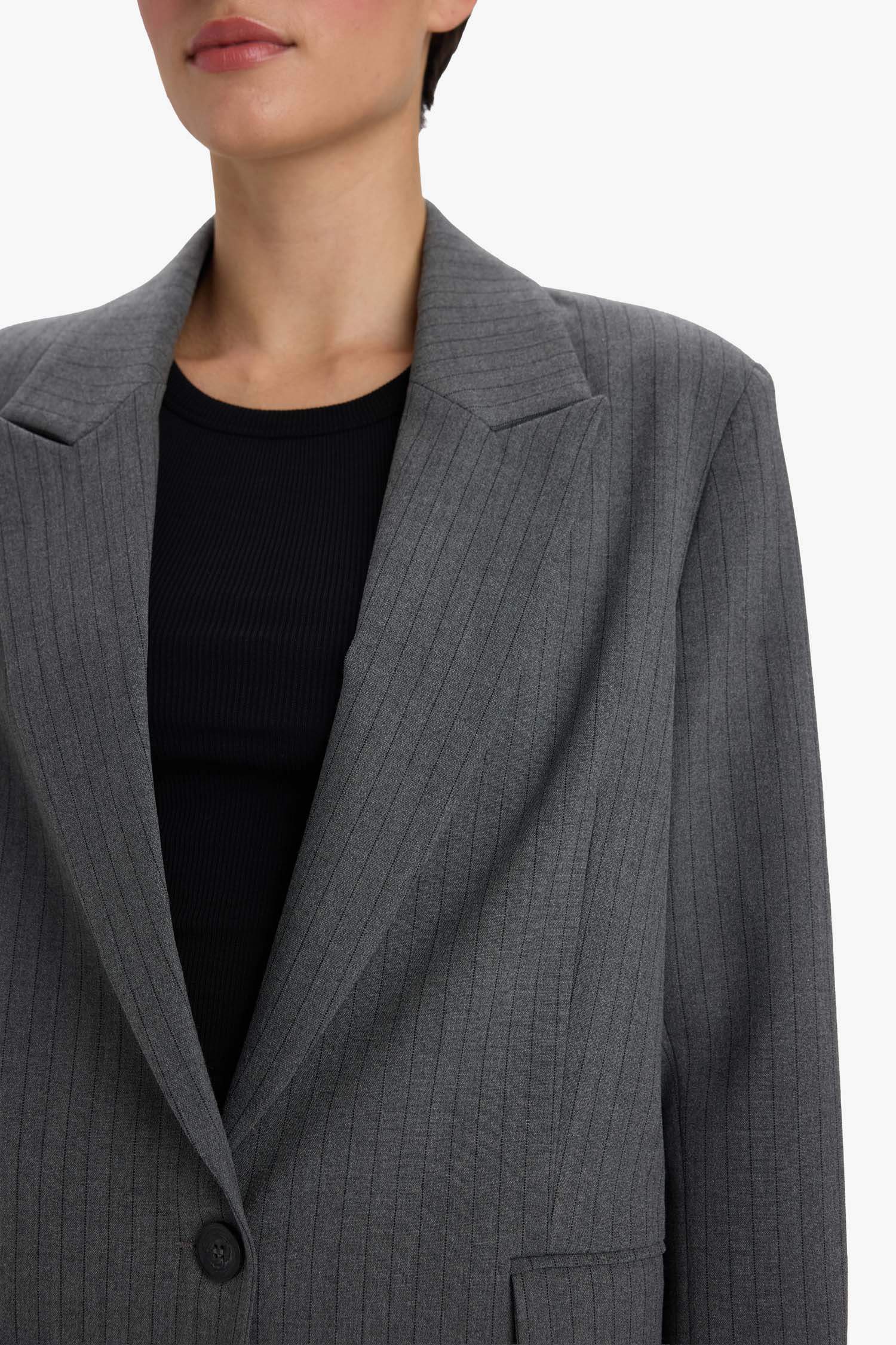 Regular Fit Buttoned Blazer Jacket