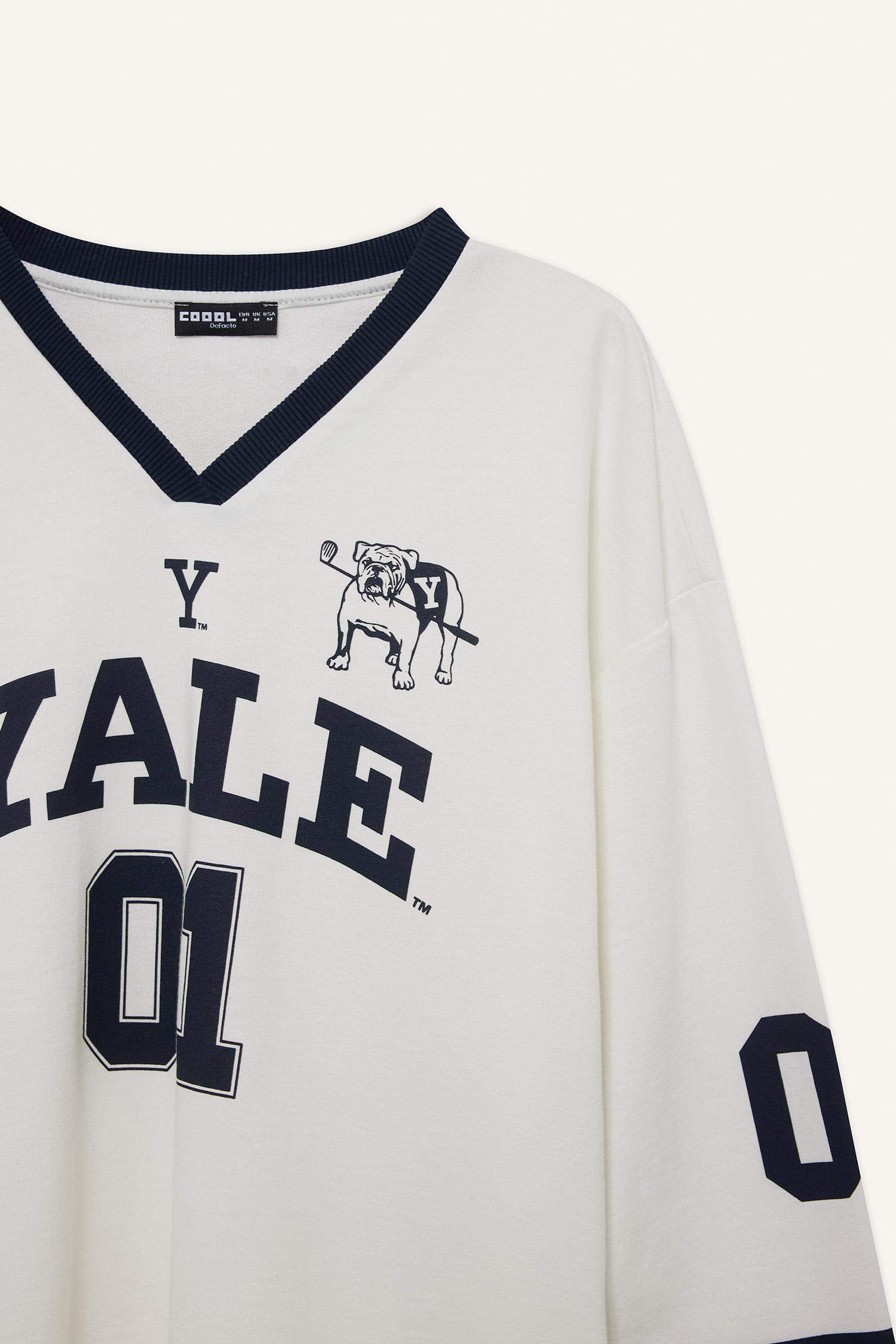 Yale University Regular Fit V-Neck Long Sleeve T-Shirt
