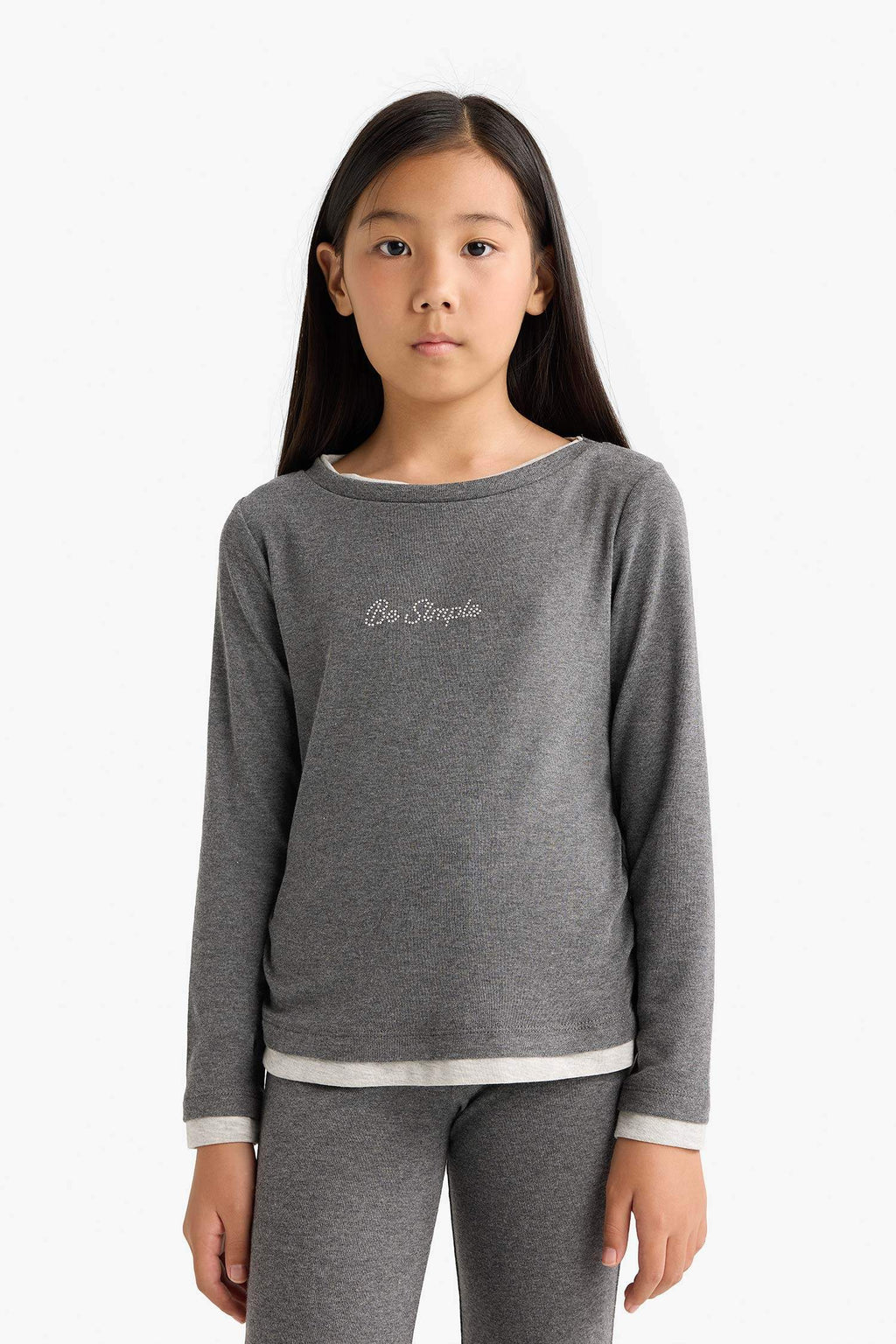 Girls Two-Piece Set: Printed Long-Sleeve T-shirt and Sweatpants