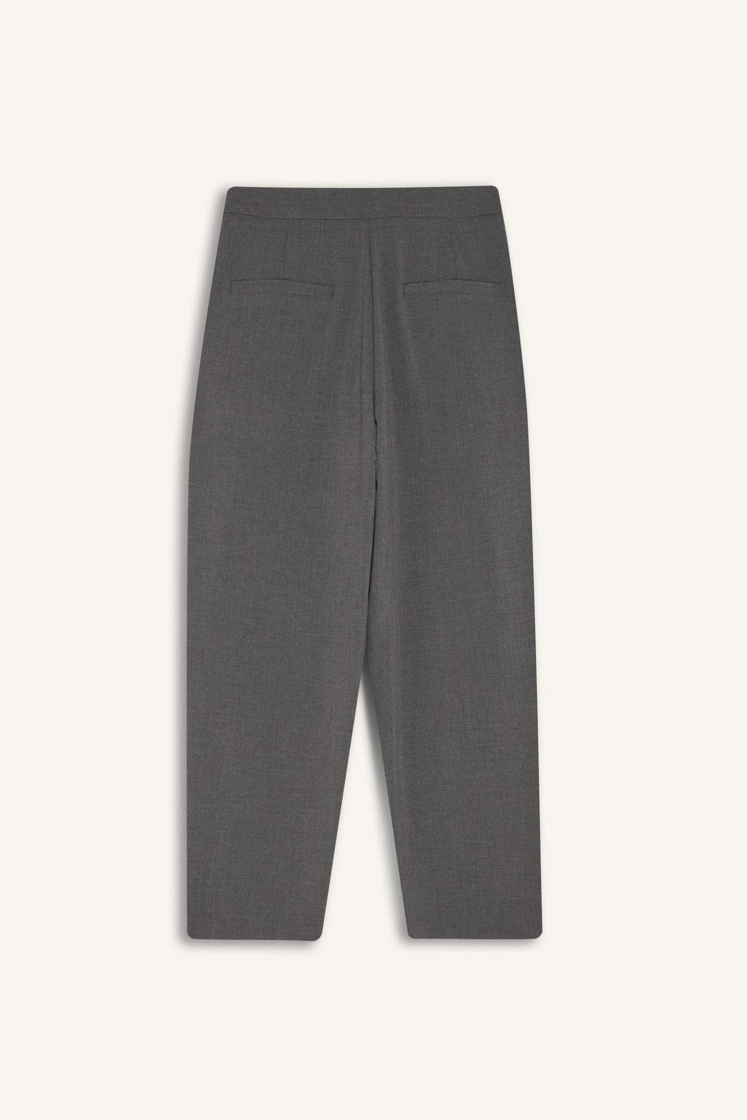 Barrel Fit Crop Ankle Length Trousers