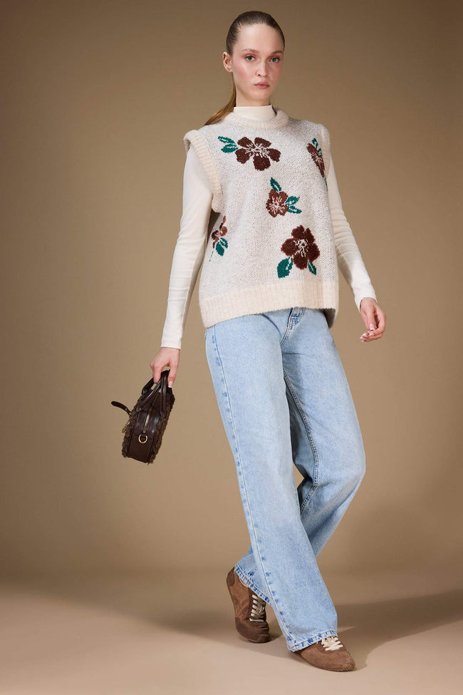 Regular Fit Crew Neck Floral Pattern Knit Sweater Main Image