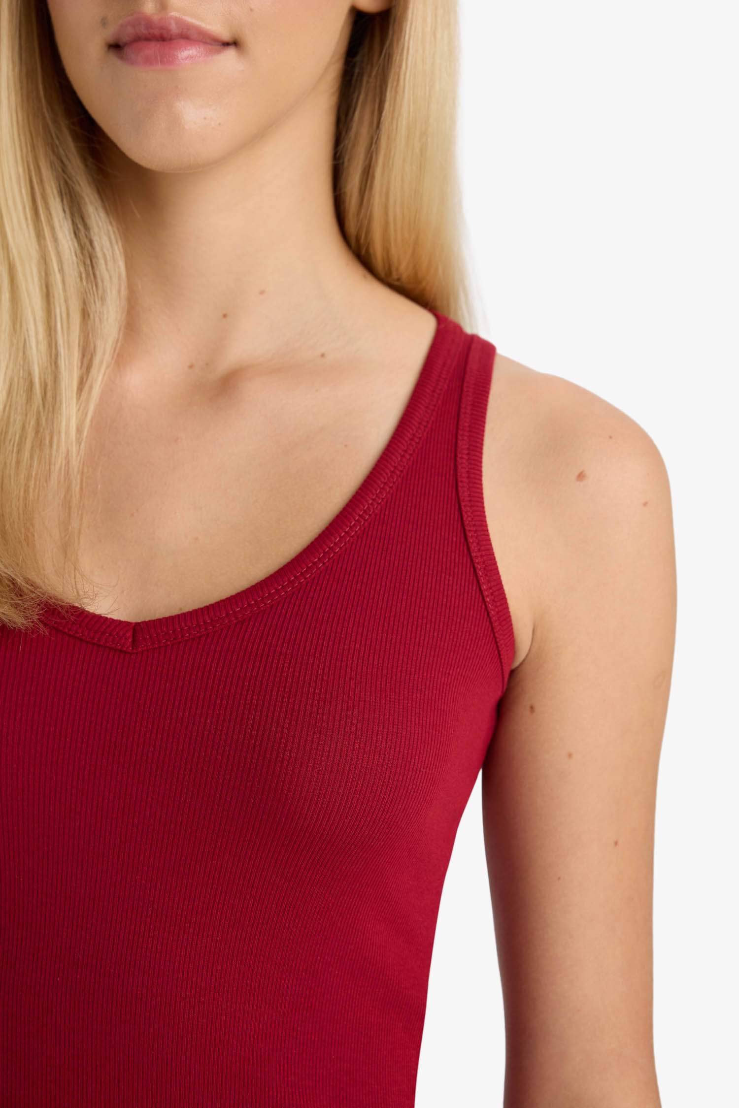 Fitted V-Neck Ribbed Camisole Athlete