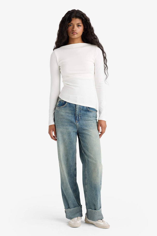 Slim Fit Narrow Cut Boat Neck Ribbed Long Sleeve T-shirt Main Image