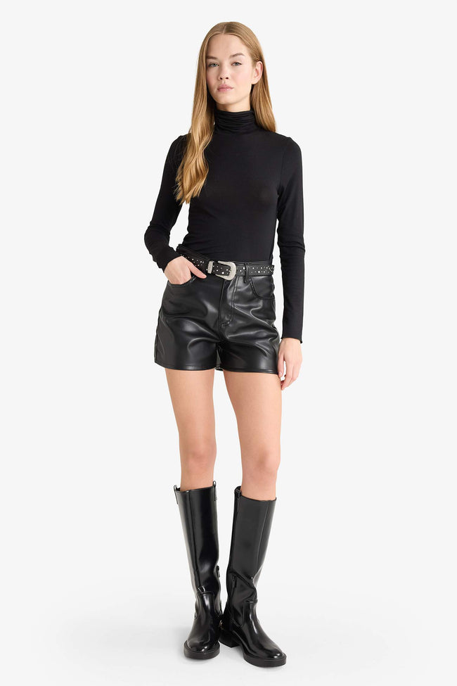 Regular Waist Crop Leg Faux Leather Shorts Hover Image