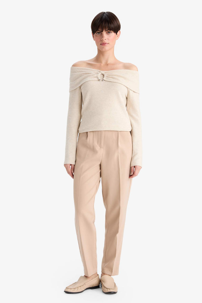 Slim Fit, Narrow Cut, Off-Shoulder Long-Sleeve T-Shirt Main Image