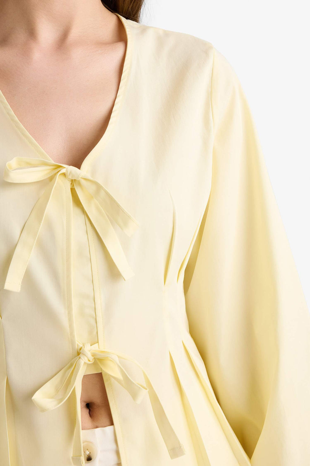Fitted V-Neck Front Tie Poplin Long-Sleeve Blouse