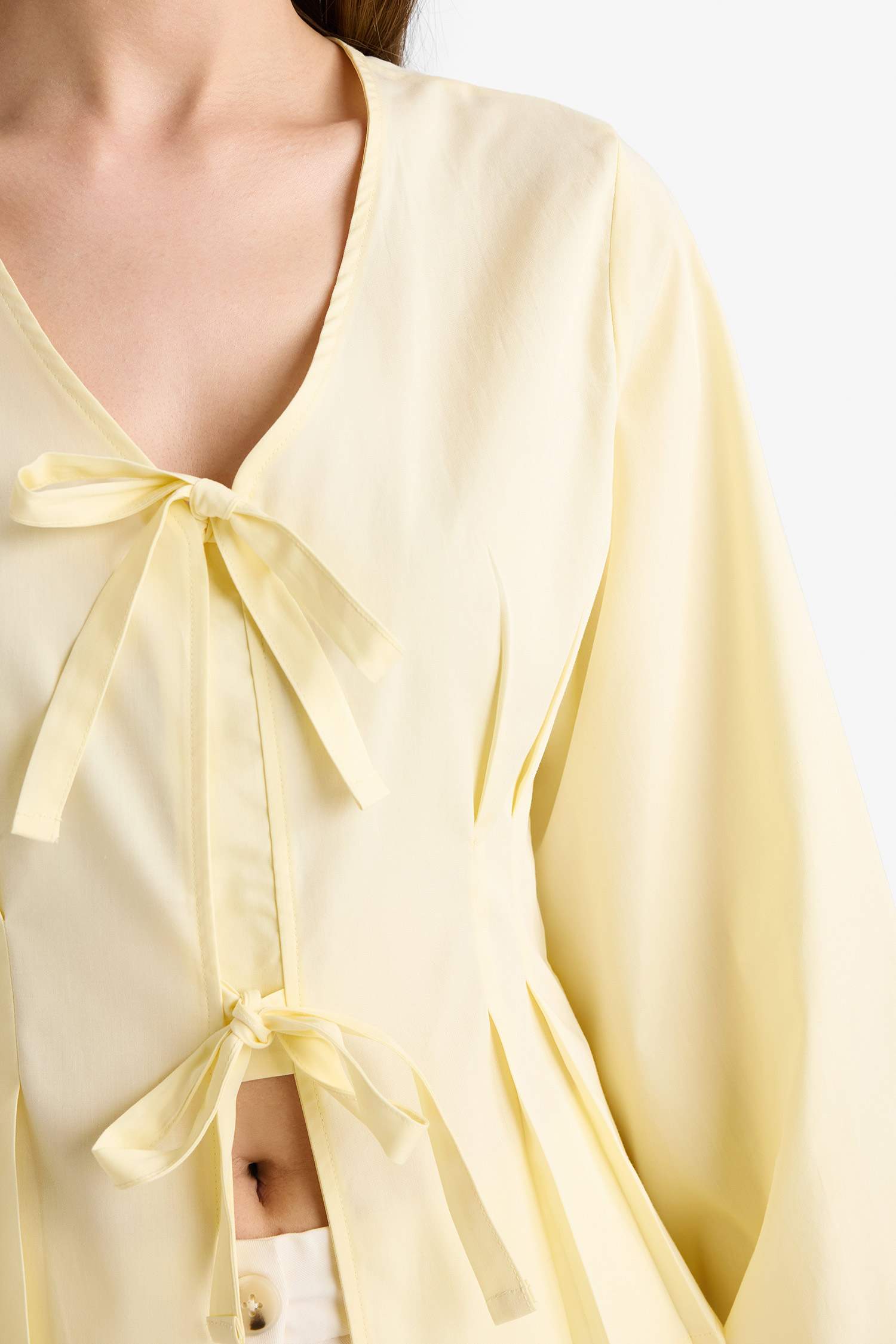 Fitted V-Neck Front Tie Poplin Long-Sleeve Blouse